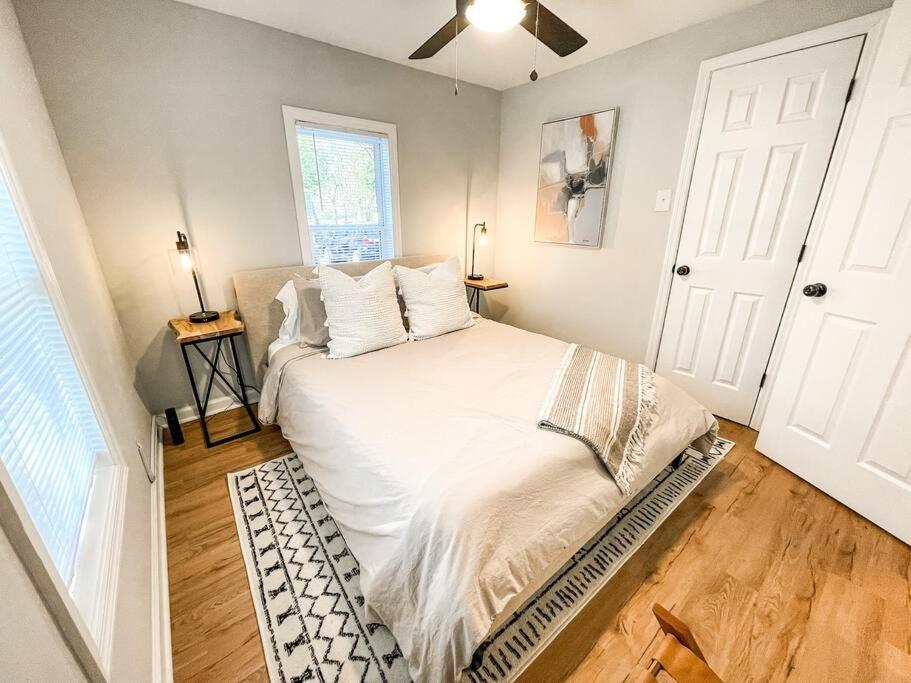 Southern Charm / Walkable/Outdoor Space/New Reno Чарлстън Екстериор снимка