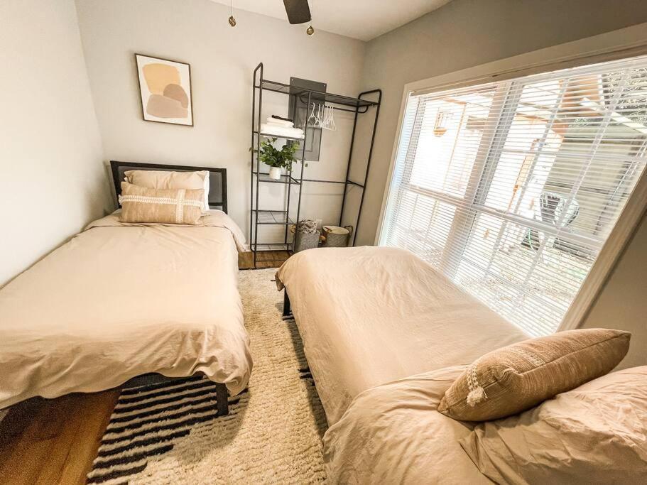 Southern Charm / Walkable/Outdoor Space/New Reno Чарлстън Екстериор снимка