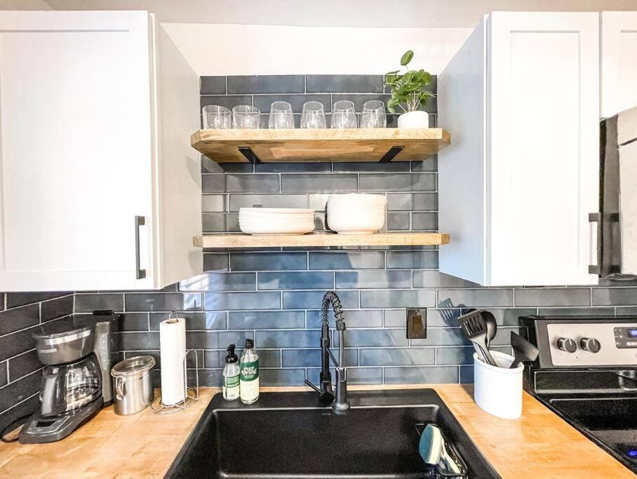 Southern Charm / Walkable/Outdoor Space/New Reno Чарлстън Екстериор снимка